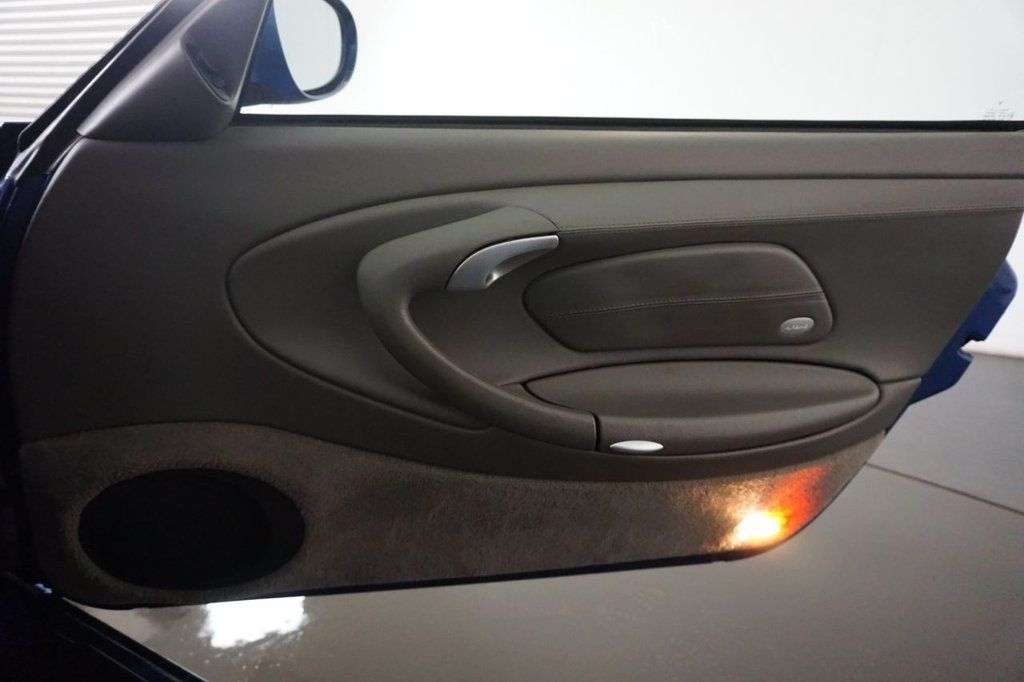 2004 PORSCHE 911 2004 PORSCHE 911