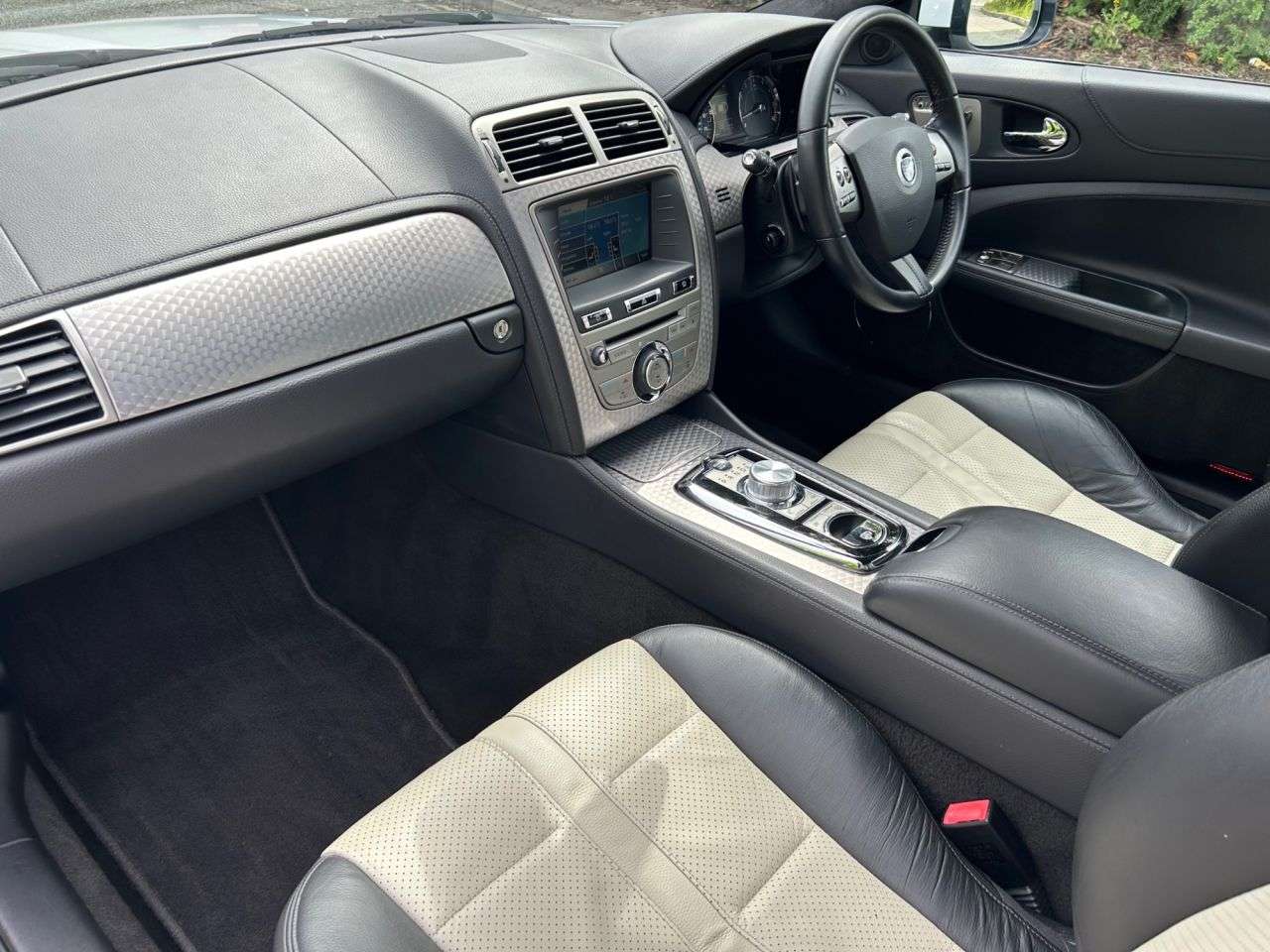 2011 JAGUAR XK 2011 JAGUAR XK