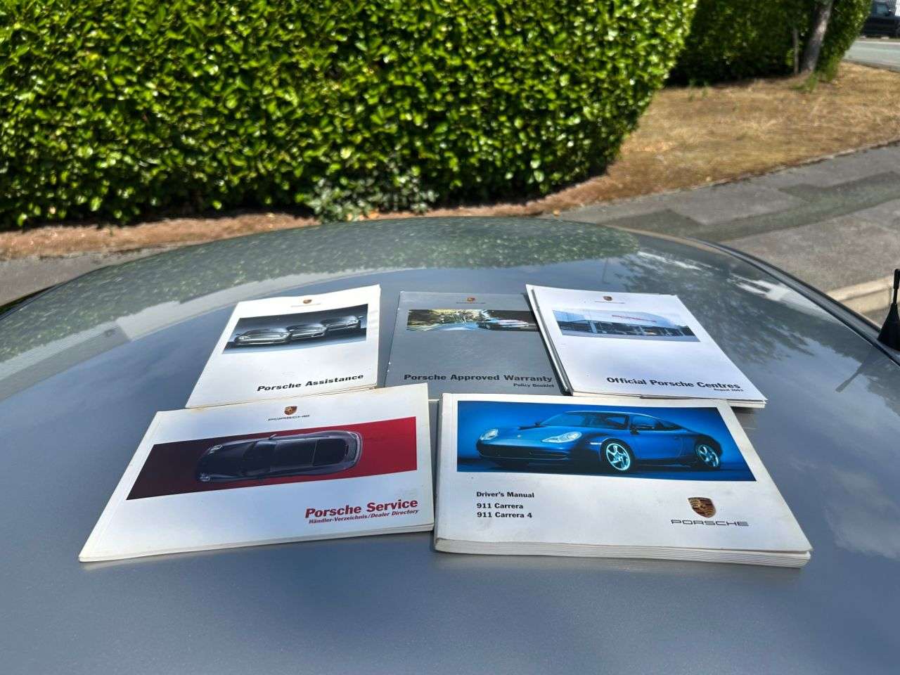 2000 PORSCHE 911 2000 PORSCHE 911