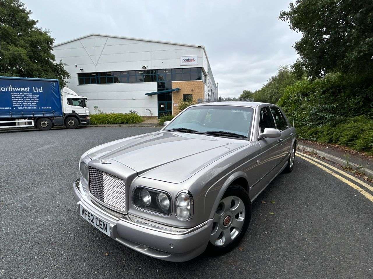 2002 BENTLEY ARNAGE 2002 BENTLEY ARNAGE