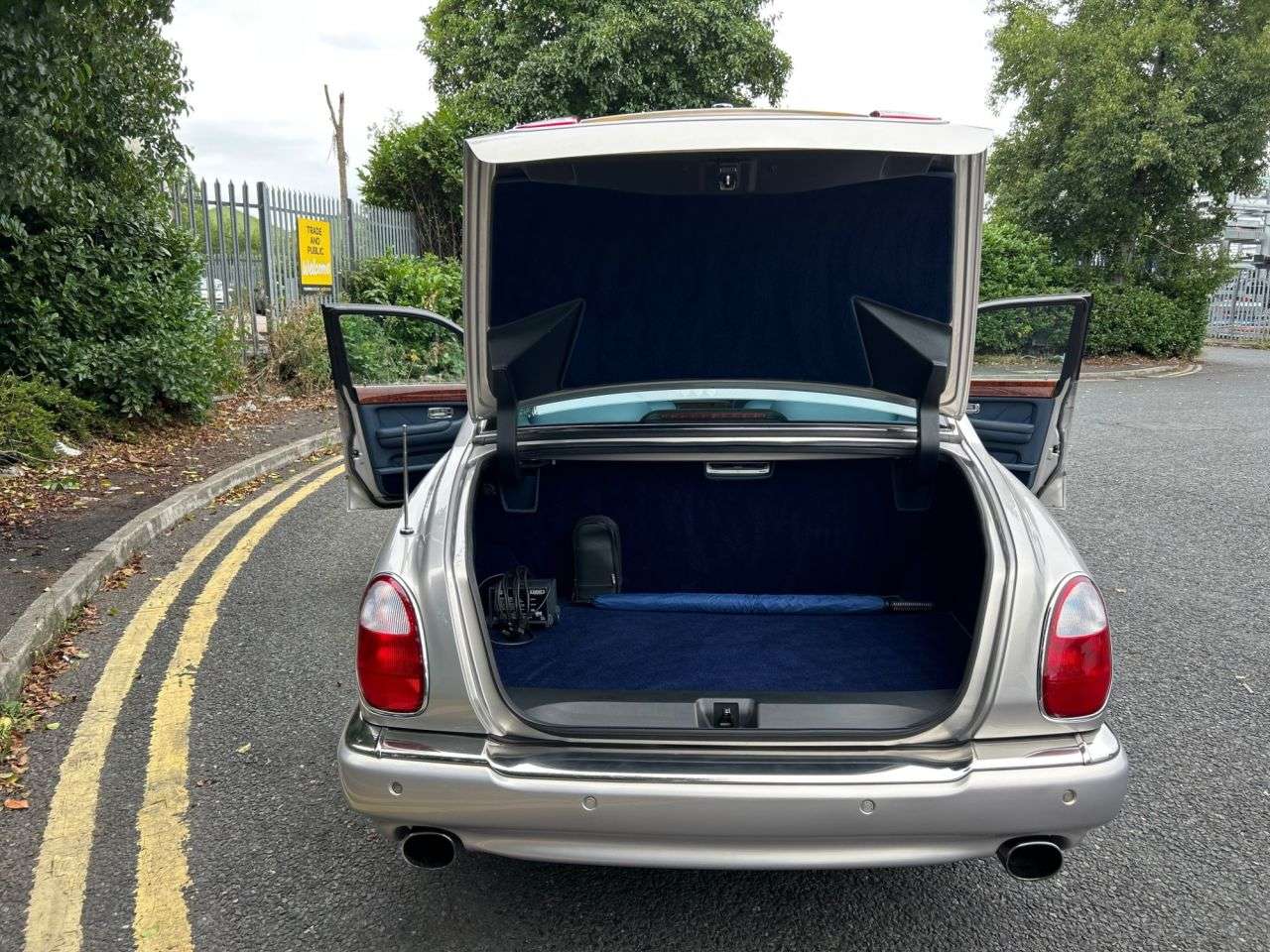 2002 BENTLEY ARNAGE 2002 BENTLEY ARNAGE