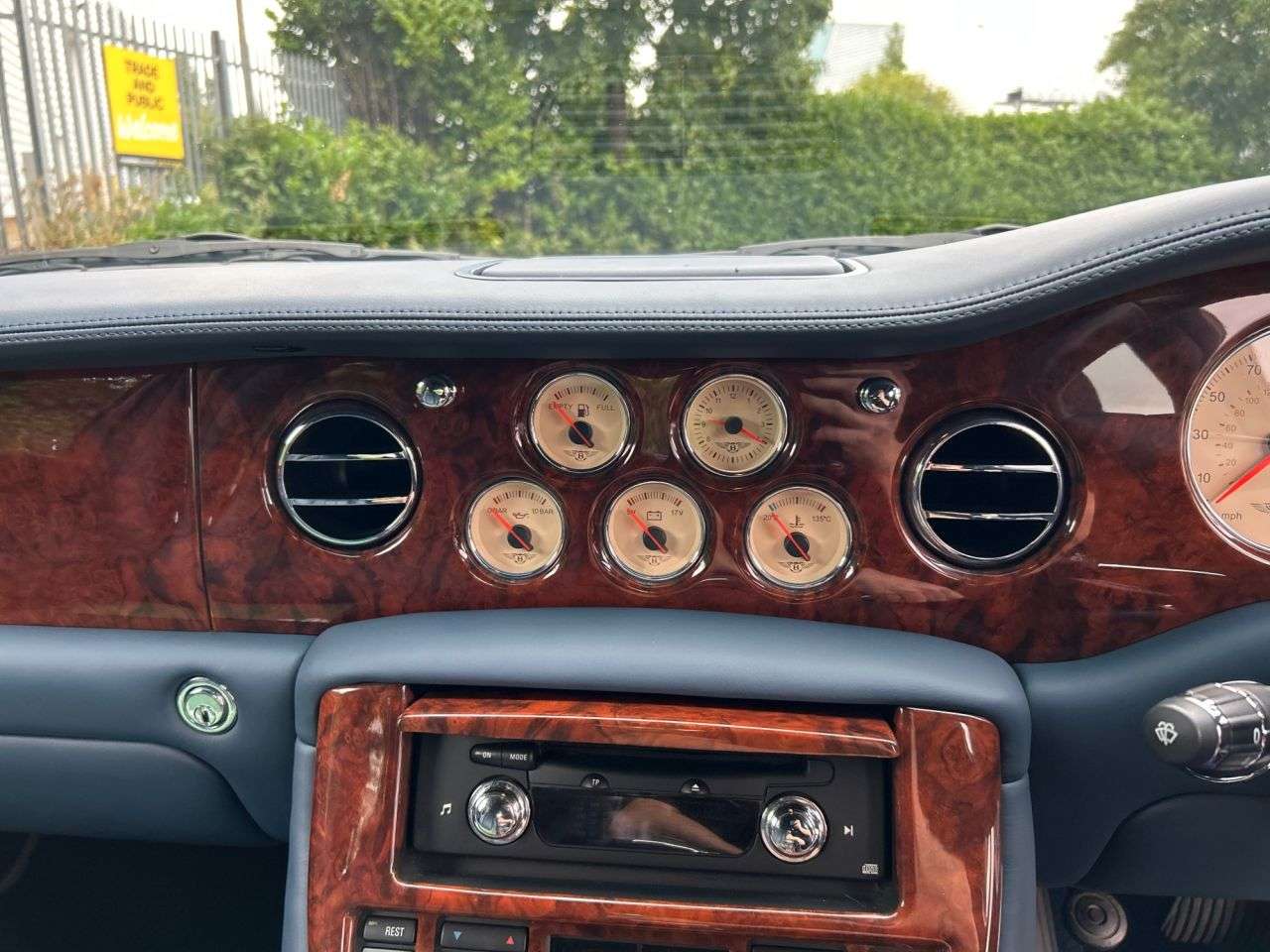 2002 BENTLEY ARNAGE 2002 BENTLEY ARNAGE