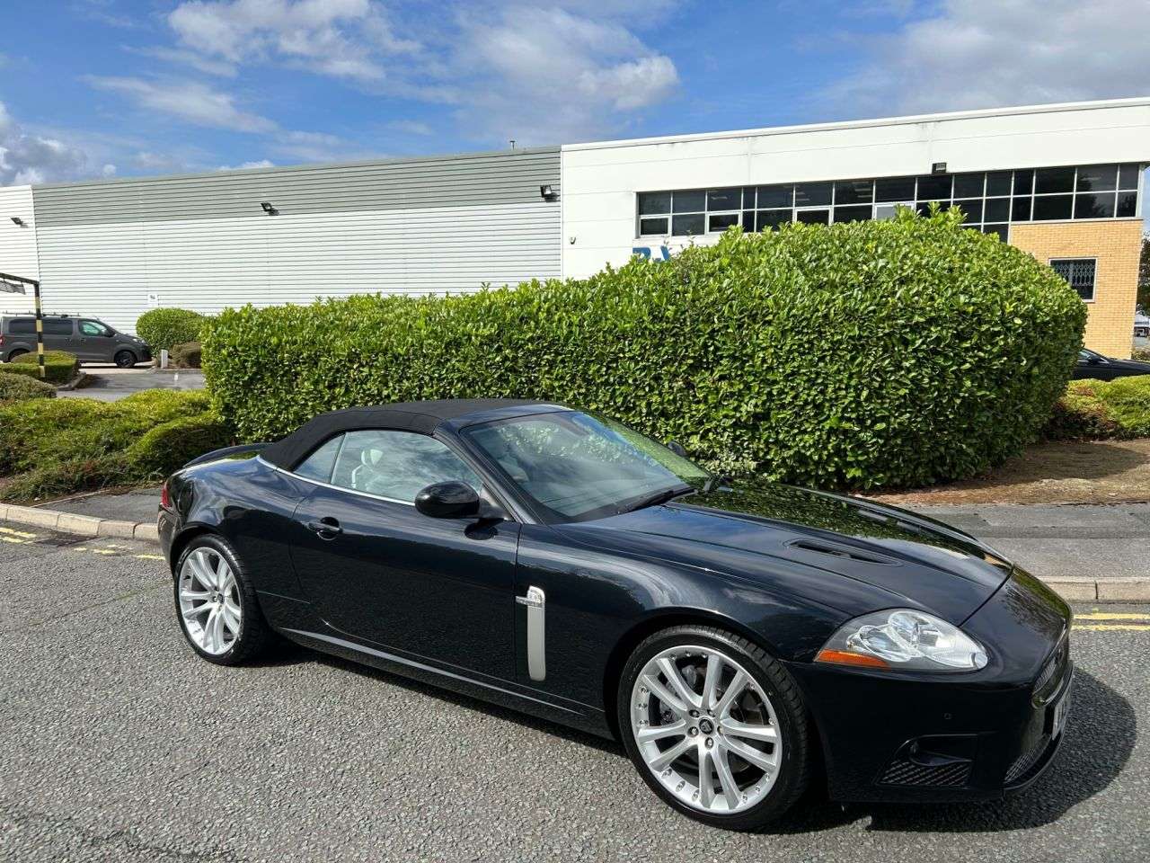 null JAGUAR XKR null JAGUAR XKR
