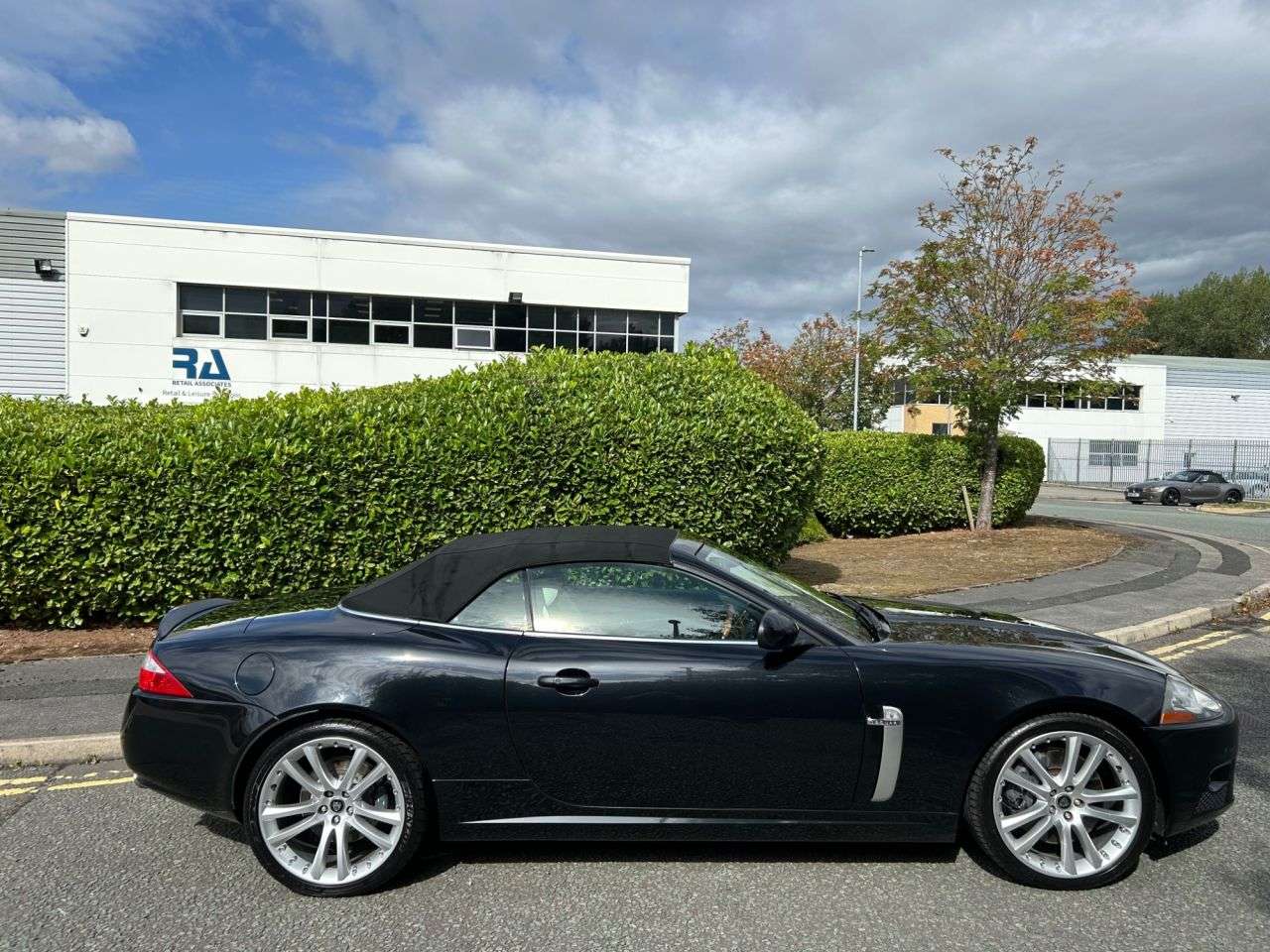 null JAGUAR XKR null JAGUAR XKR