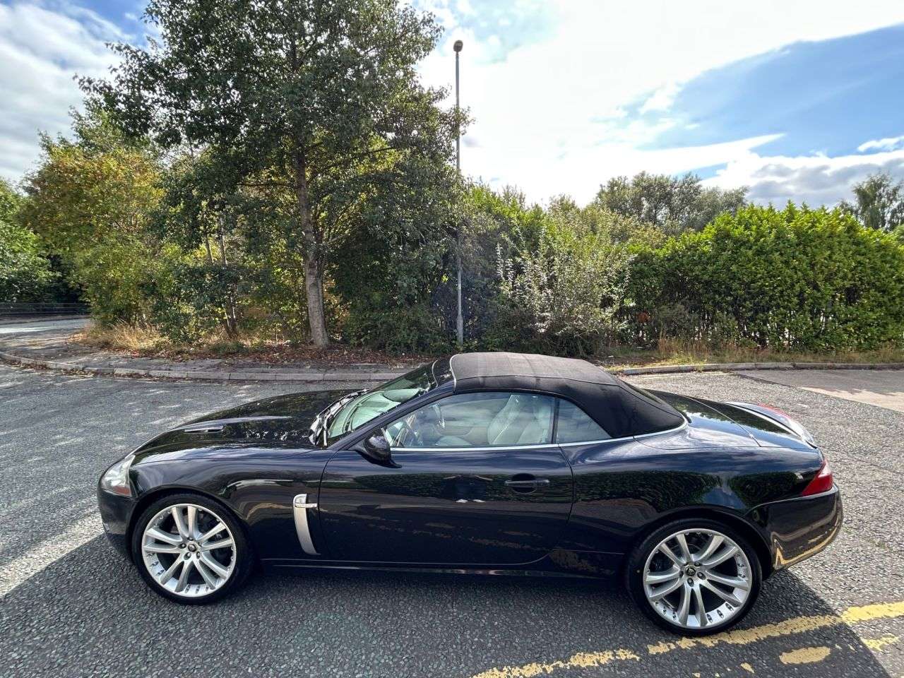 null JAGUAR XKR null JAGUAR XKR
