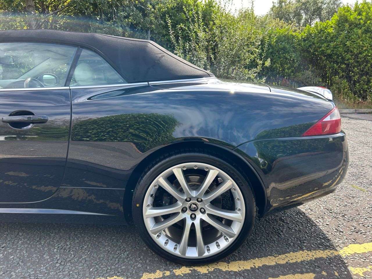 null JAGUAR XKR null JAGUAR XKR