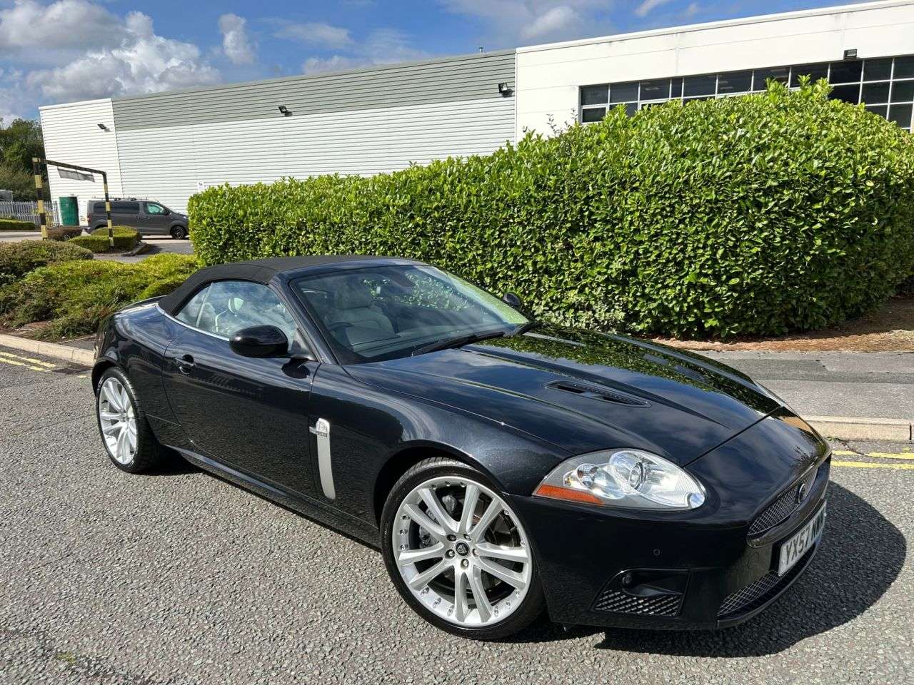 null JAGUAR XKR null JAGUAR XKR