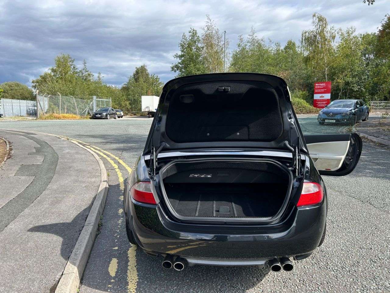 null JAGUAR XKR null JAGUAR XKR