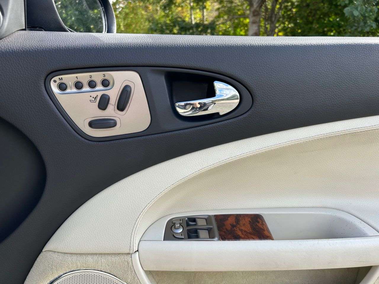 null JAGUAR XKR null JAGUAR XKR