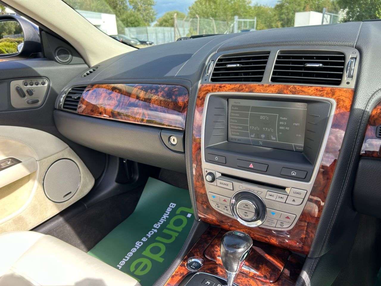 null JAGUAR XKR null JAGUAR XKR