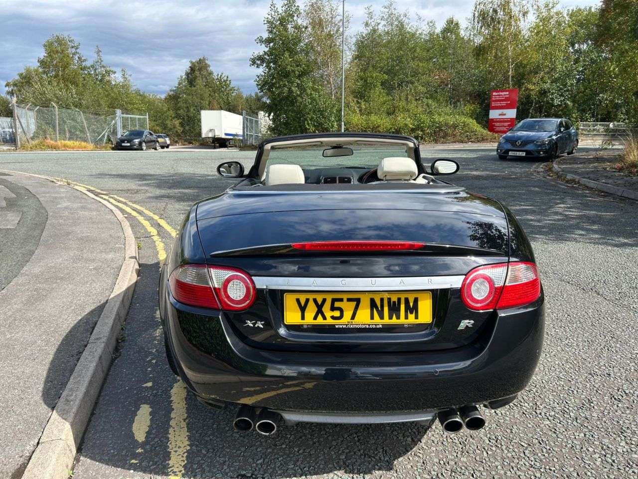 null JAGUAR XKR null JAGUAR XKR