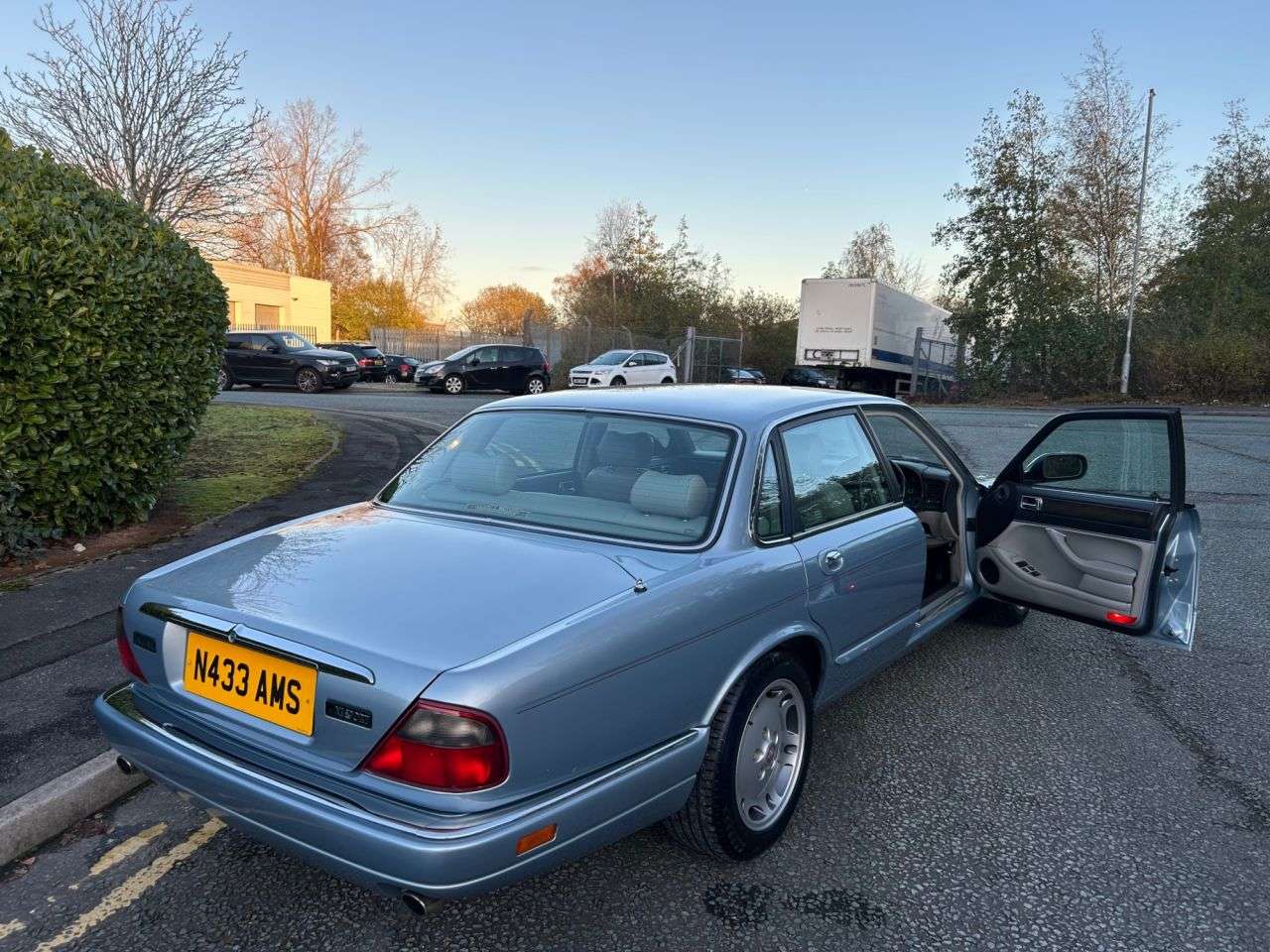1995 JAGUAR XJ 1995 JAGUAR XJ
