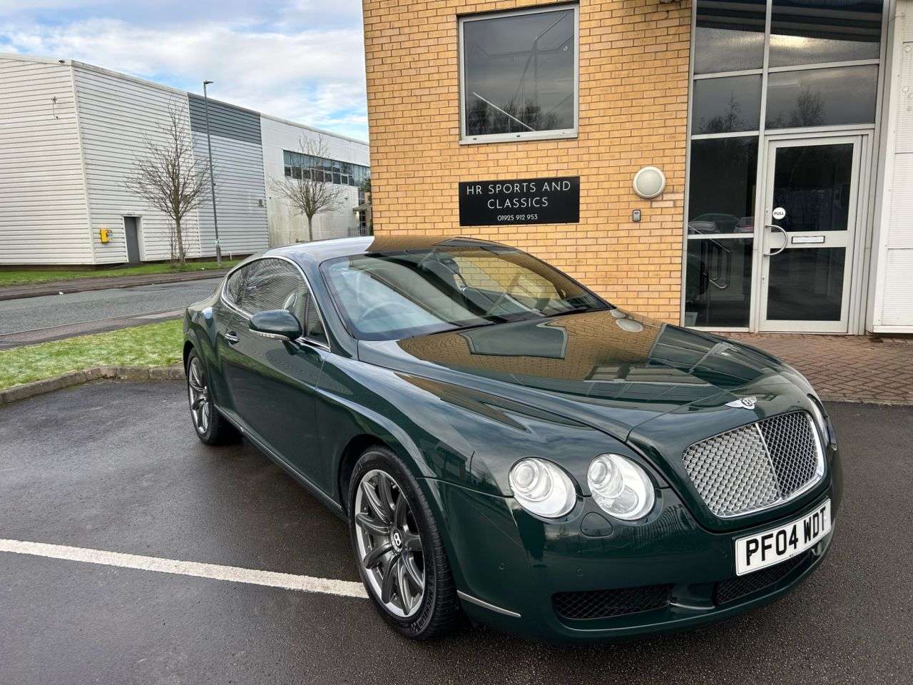 A 2004 BENTLEY CONTINENTAL 6.0 GT Coupe 2dr Petrol Automatic (410 g/km, 552 bhp)-Supplied New By Ribbl A 2004 BENTLEY CONTINENTAL 6.0 GT Coupe 2dr Petrol Automatic (410 g/km, 552 bhp)-Supplied New By Ribbl