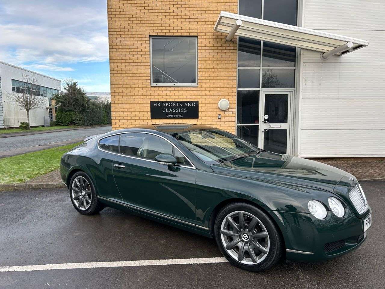 A 2004 BENTLEY CONTINENTAL 6.0 GT Coupe 2dr Petrol Automatic (410 g/km, 552 bhp)-Supplied New By Ribbl A 2004 BENTLEY CONTINENTAL 6.0 GT Coupe 2dr Petrol Automatic (410 g/km, 552 bhp)-Supplied New By Ribbl