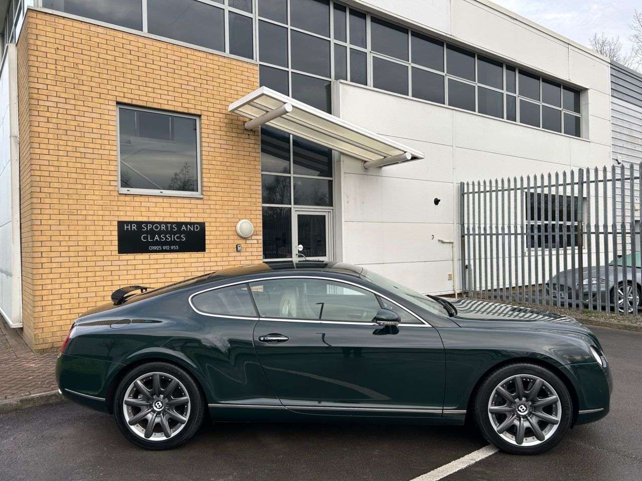 A 2004 BENTLEY CONTINENTAL 6.0 GT Coupe 2dr Petrol Automatic (410 g/km, 552 bhp)-Supplied New By Ribbl A 2004 BENTLEY CONTINENTAL 6.0 GT Coupe 2dr Petrol Automatic (410 g/km, 552 bhp)-Supplied New By Ribbl