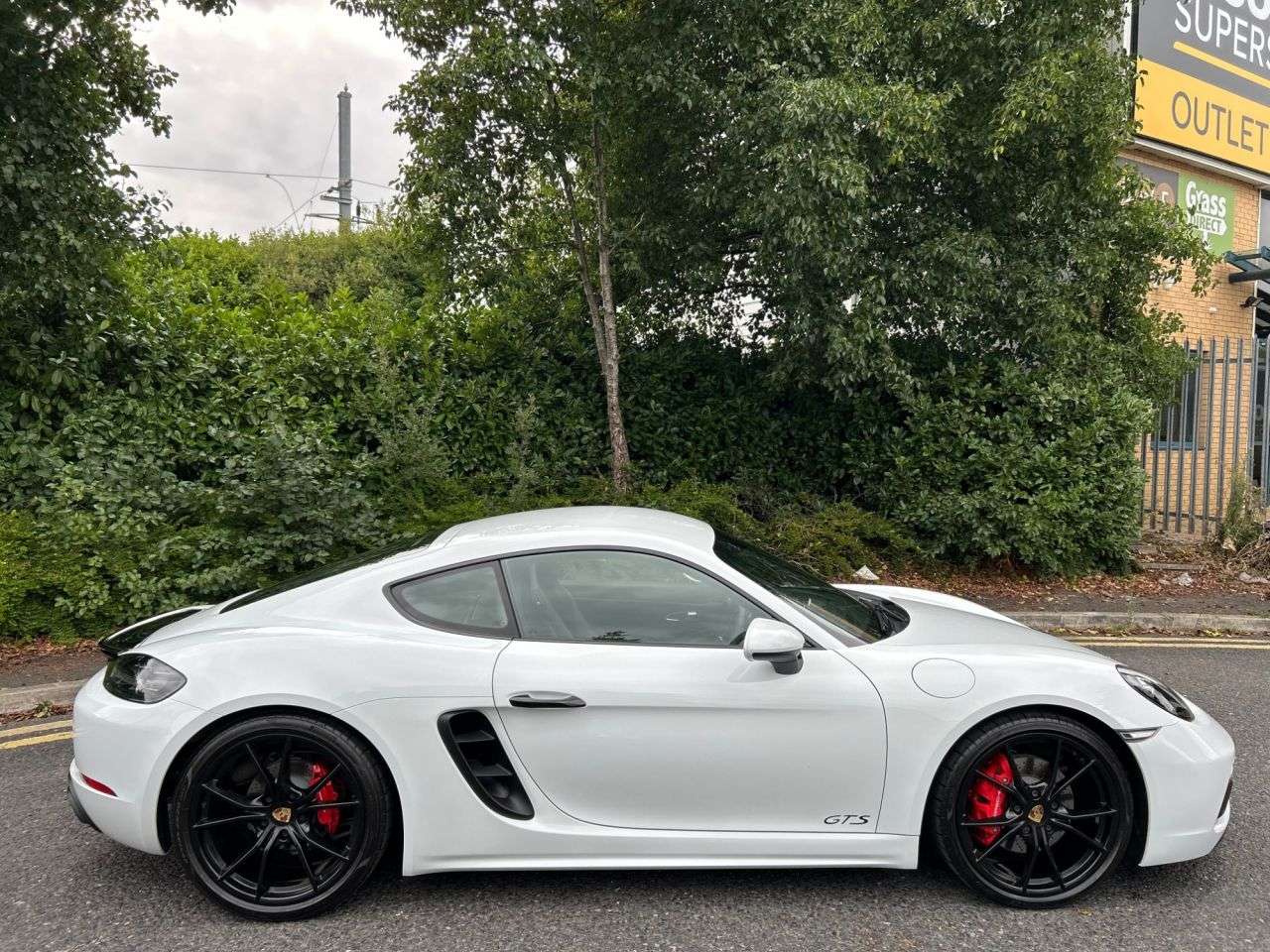 A 2019 PORSCHE 718 CAYMAN 2.5T GTS GPF Coupe 2dr Petrol PDK Euro 6 (s/s) (365 ps)-Factory Extras Wort A 2019 PORSCHE 718 CAYMAN 2.5T GTS GPF Coupe 2dr Petrol PDK Euro 6 (s/s) (365 ps)-Factory Extras Wort