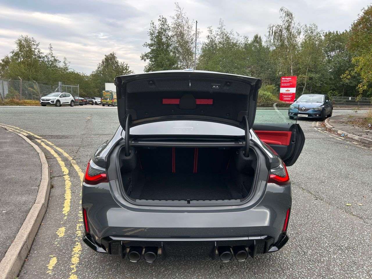 2022 BMW M4 2022 BMW M4