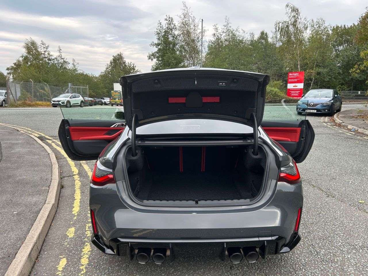 2022 BMW M4 2022 BMW M4