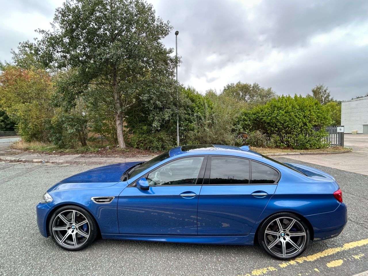 2016 BMW M5 2016 BMW M5