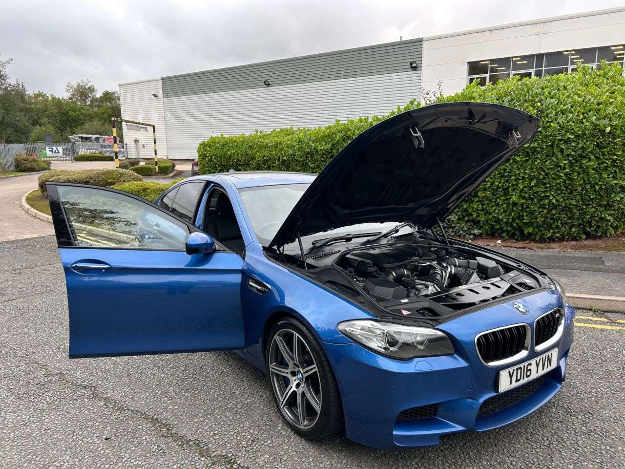 2016 BMW M5 2016 BMW M5