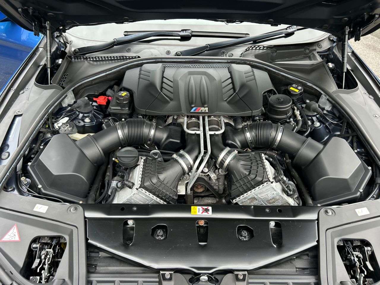 2016 BMW M5 2016 BMW M5