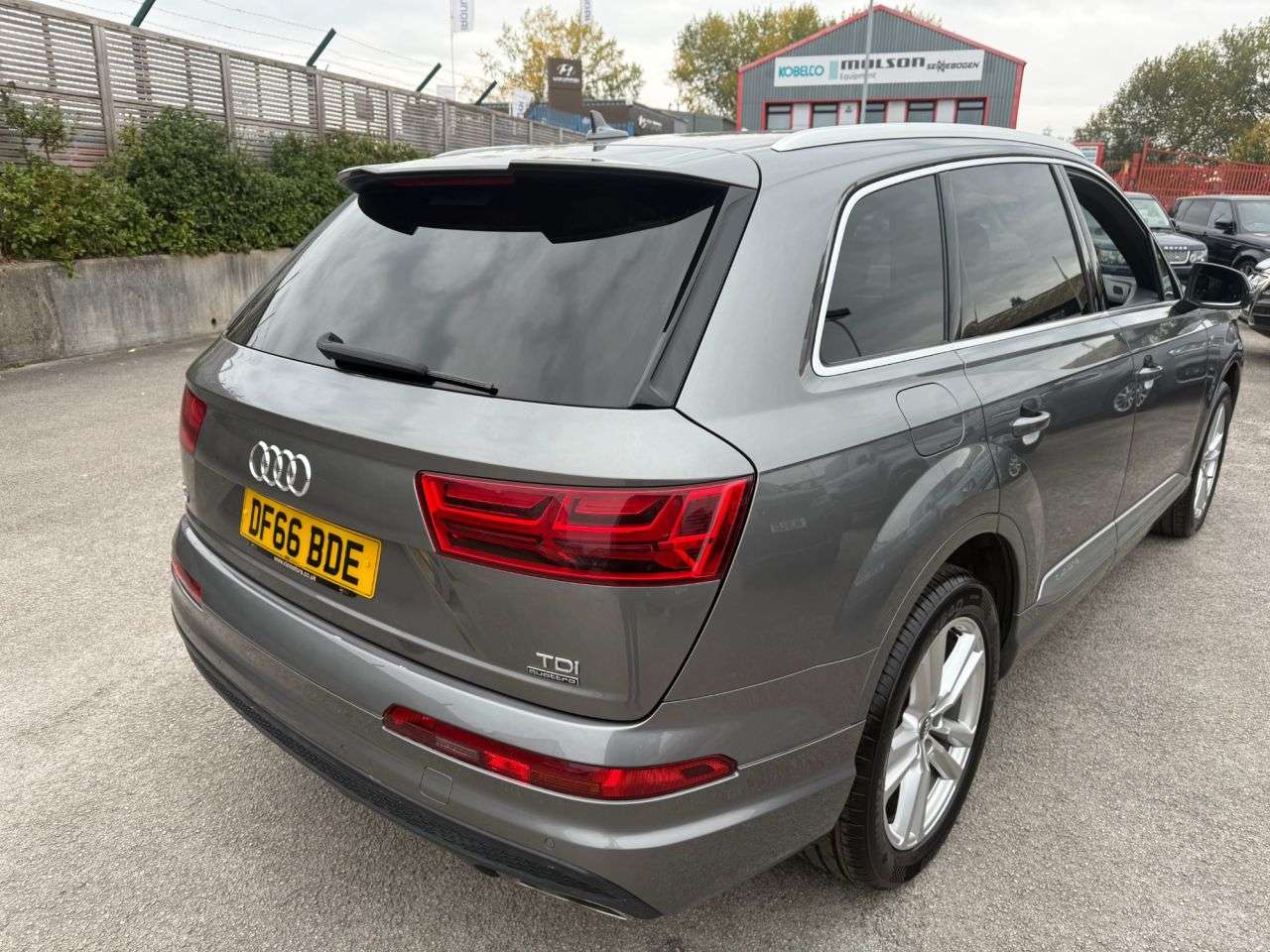 2016 AUDI Q7 2016 AUDI Q7
