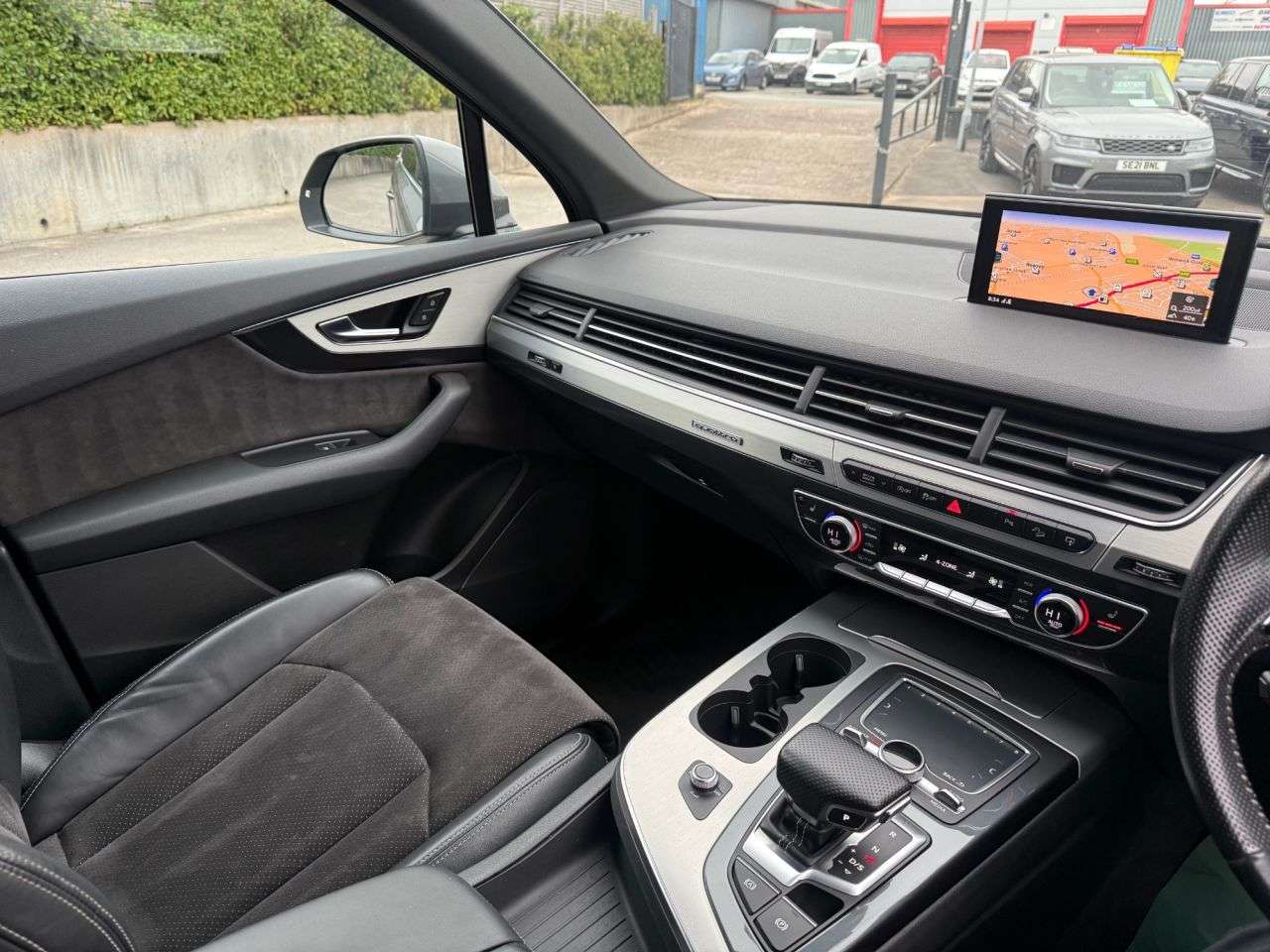2016 AUDI Q7 2016 AUDI Q7