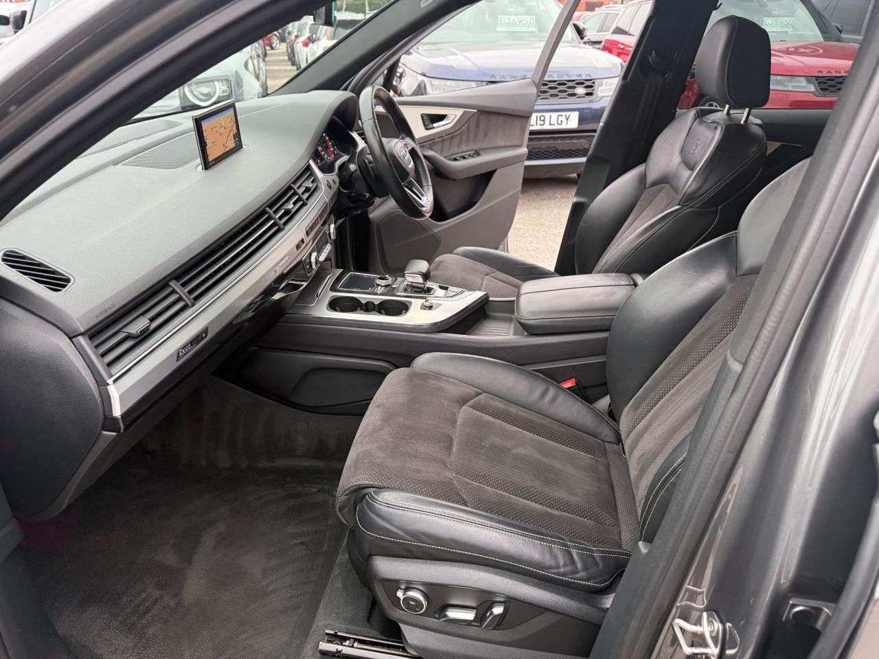 2016 AUDI Q7 2016 AUDI Q7