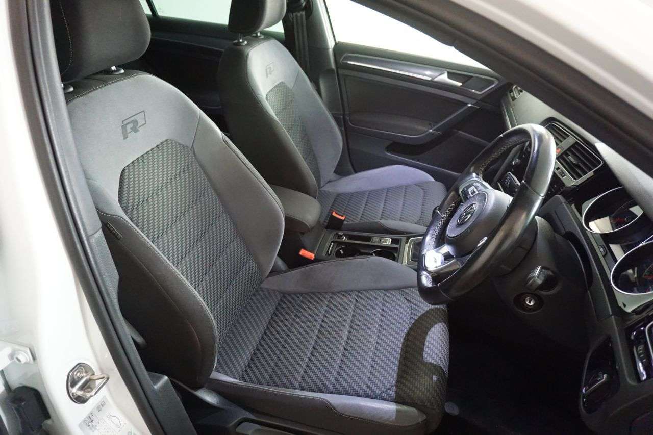 2017 VOLKSWAGEN GOLF 2017 VOLKSWAGEN GOLF