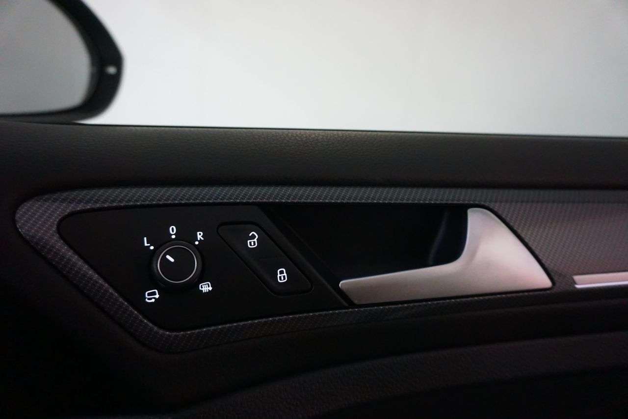 2017 VOLKSWAGEN GOLF 2017 VOLKSWAGEN GOLF