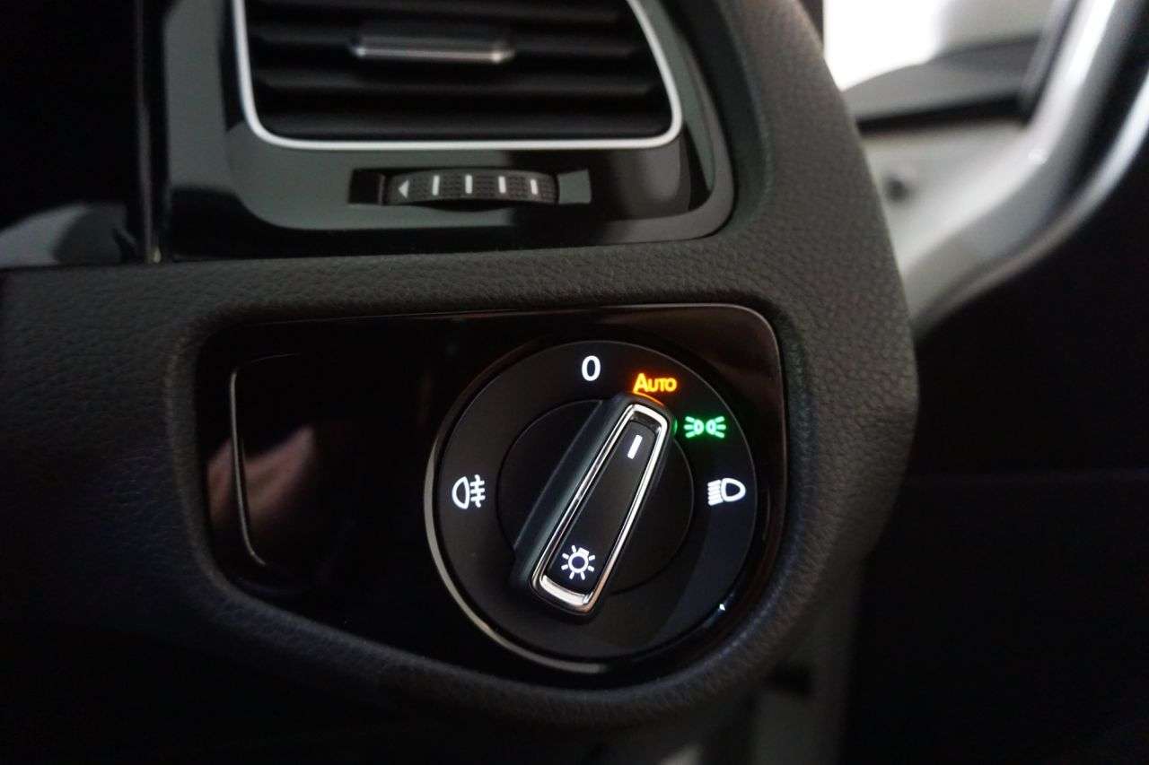 2017 VOLKSWAGEN GOLF 2017 VOLKSWAGEN GOLF