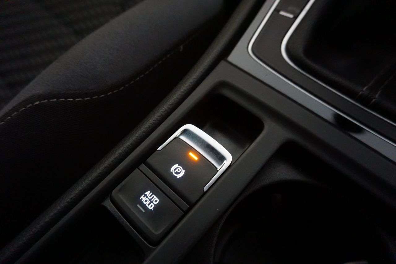 2017 VOLKSWAGEN GOLF 2017 VOLKSWAGEN GOLF