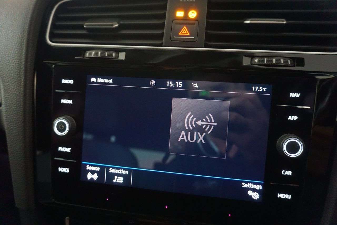 2017 VOLKSWAGEN GOLF 2017 VOLKSWAGEN GOLF