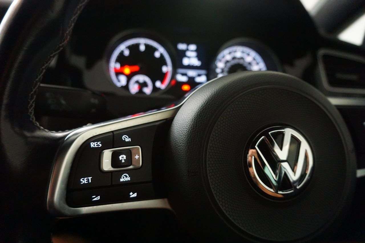 2017 VOLKSWAGEN GOLF 2017 VOLKSWAGEN GOLF