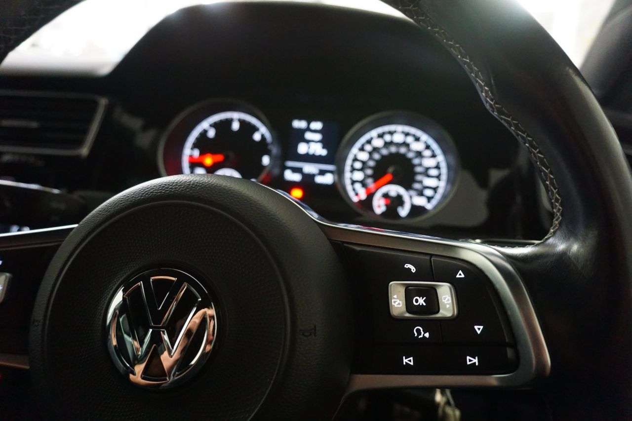 2017 VOLKSWAGEN GOLF 2017 VOLKSWAGEN GOLF