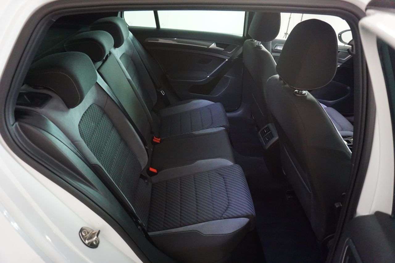 2017 VOLKSWAGEN GOLF 2017 VOLKSWAGEN GOLF