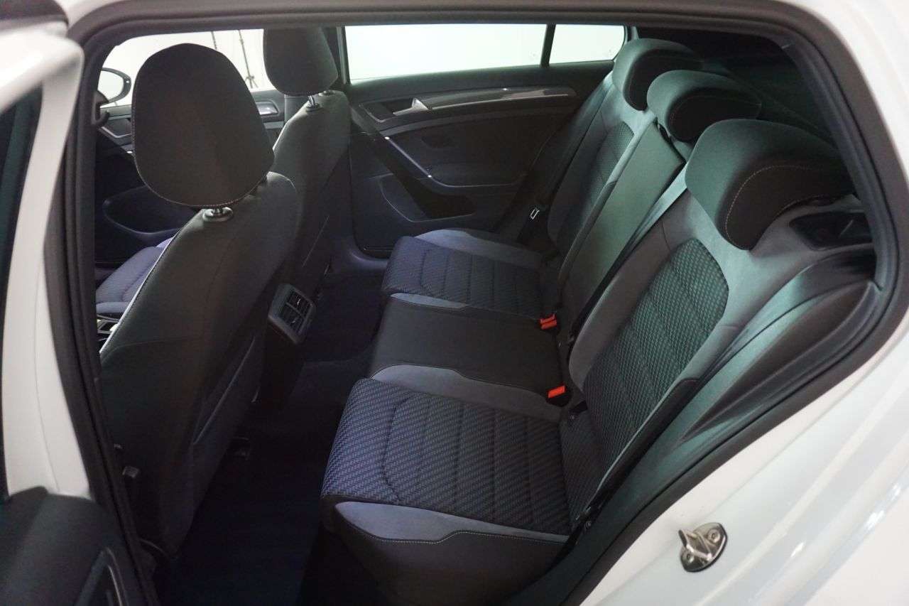 2017 VOLKSWAGEN GOLF 2017 VOLKSWAGEN GOLF