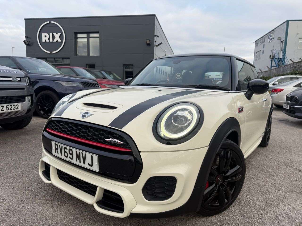 A 2019 MINI HATCH 2.0 John Cooper Works GPF Hatchback 3dr Petrol Manual Euro 6 (s/s) (231 ps) A 2019 MINI HATCH 2.0 John Cooper Works GPF Hatchback 3dr Petrol Manual Euro 6 (s/s) (231 ps)