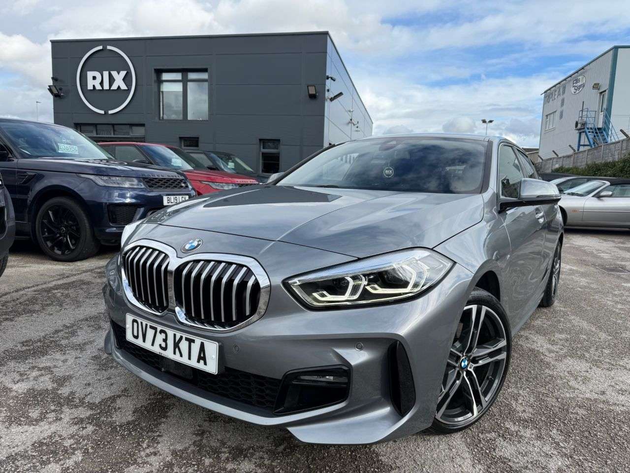 A 2023 BMW 1 SERIES 1.5 118i M Sport (LCP) Hatchback 5dr Petrol Manual Euro 6-2 OWNER CAR FINIS A 2023 BMW 1 SERIES 1.5 118i M Sport (LCP) Hatchback 5dr Petrol Manual Euro 6-2 OWNER CAR FINIS
