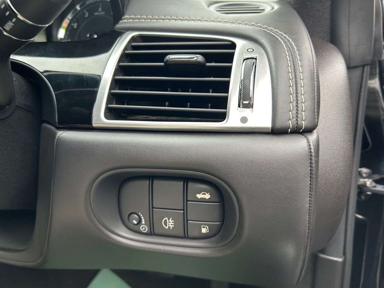 2013 JAGUAR XKR 2013 JAGUAR XKR