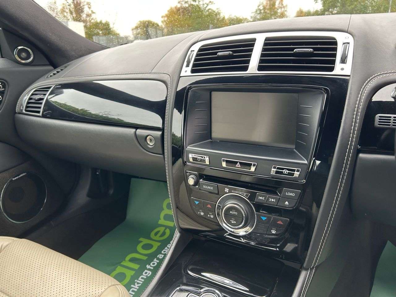 2013 JAGUAR XKR 2013 JAGUAR XKR