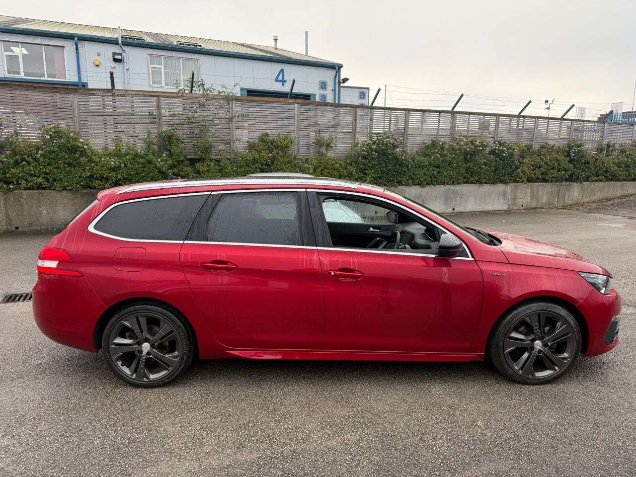 2017 PEUGEOT 308 SW 2017 PEUGEOT 308 SW