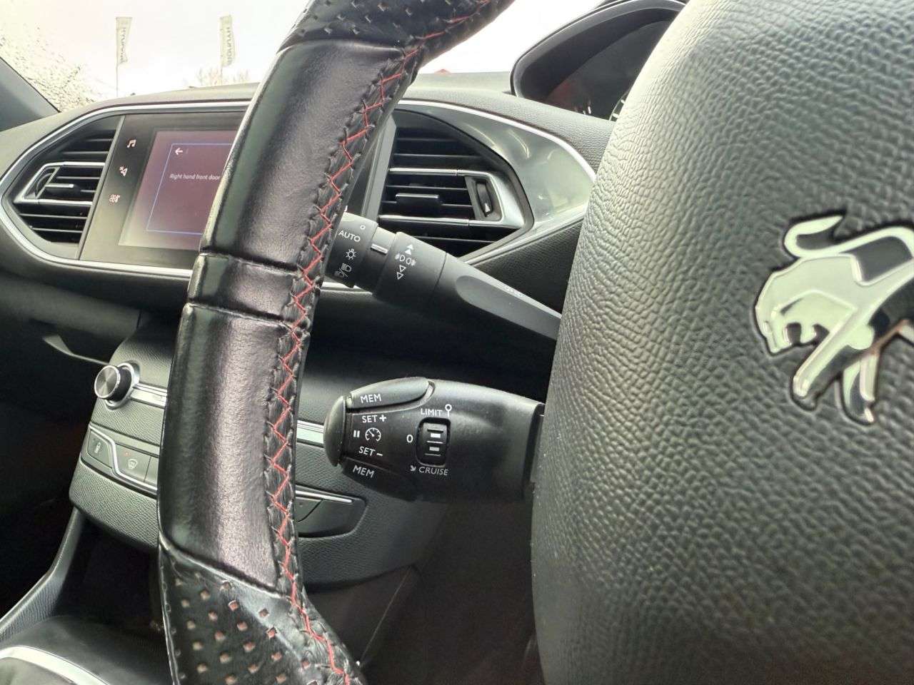 2017 PEUGEOT 308 SW 2017 PEUGEOT 308 SW