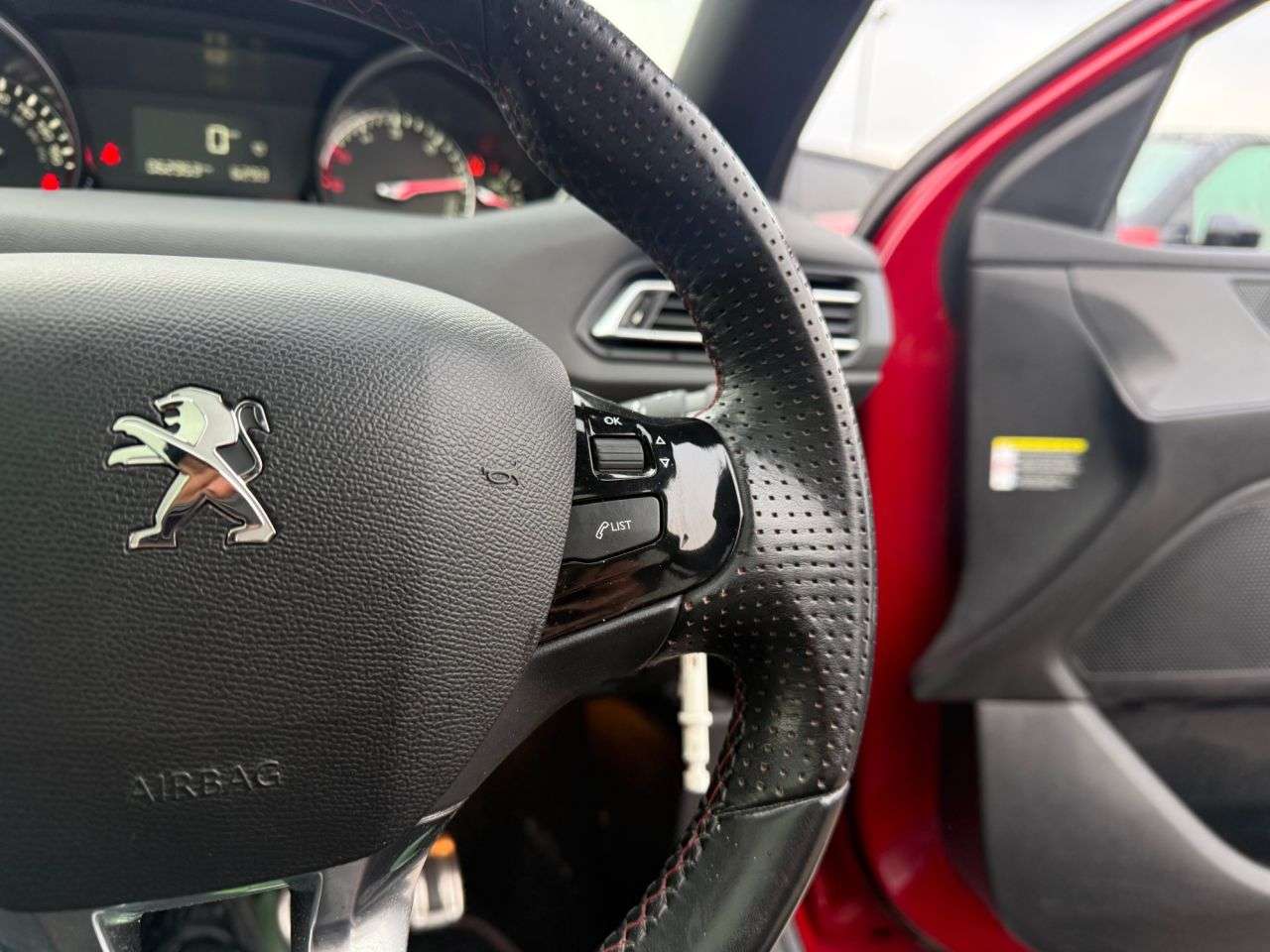 2017 PEUGEOT 308 SW 2017 PEUGEOT 308 SW