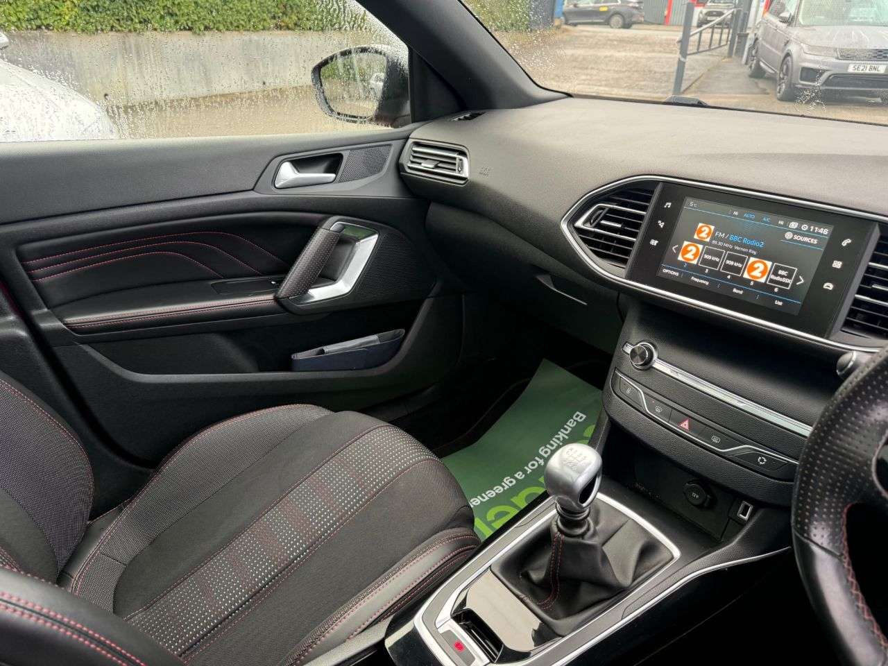 2017 PEUGEOT 308 SW 2017 PEUGEOT 308 SW