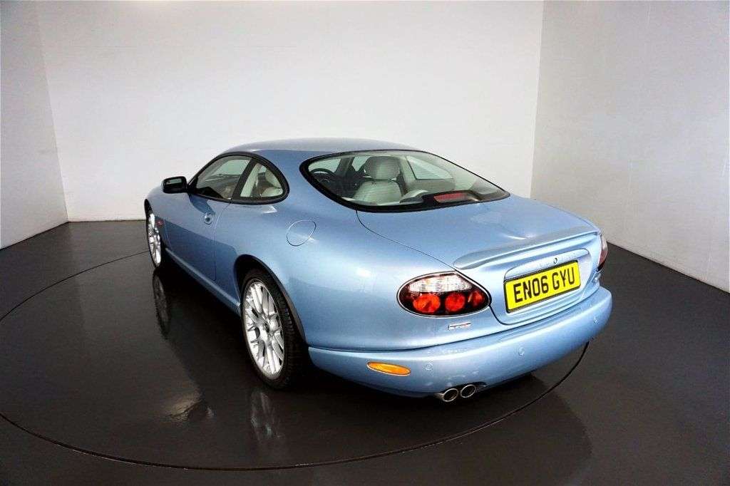 2006 JAGUAR XK8 2006 JAGUAR XK8