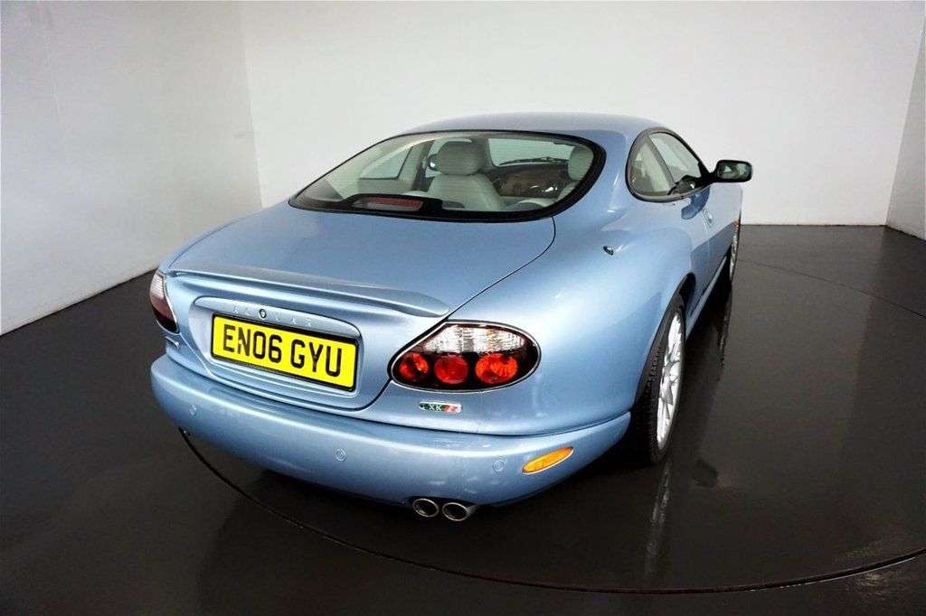 2006 JAGUAR XK8 2006 JAGUAR XK8