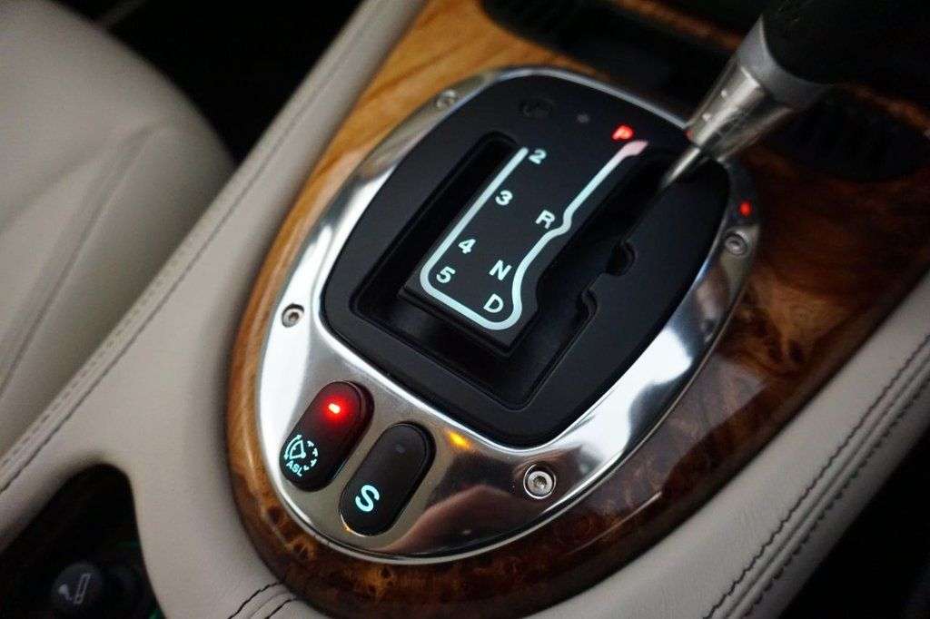 2006 JAGUAR XK8 2006 JAGUAR XK8