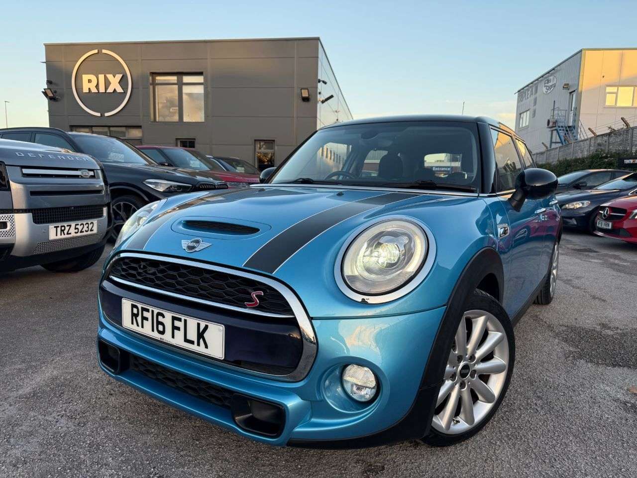 A 2016 MINI HATCH 2.0 Cooper S Hatchback 5dr Petrol Manual Euro 6 (s/s) (192 ps)-Factory Extr A 2016 MINI HATCH 2.0 Cooper S Hatchback 5dr Petrol Manual Euro 6 (s/s) (192 ps)-Factory Extr