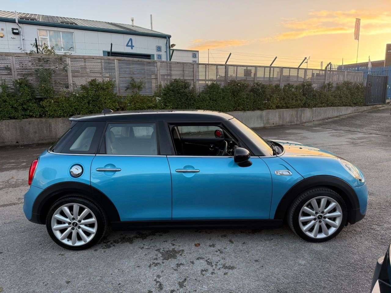 2016 MINI HATCH 2016 MINI HATCH